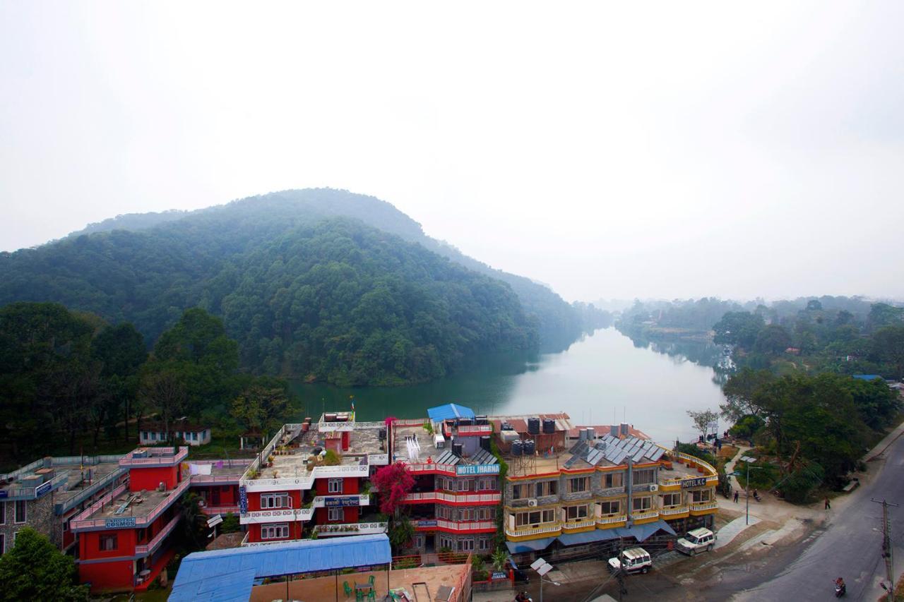 Hotel Yellow Pagoda Pokhara Exteriör bild